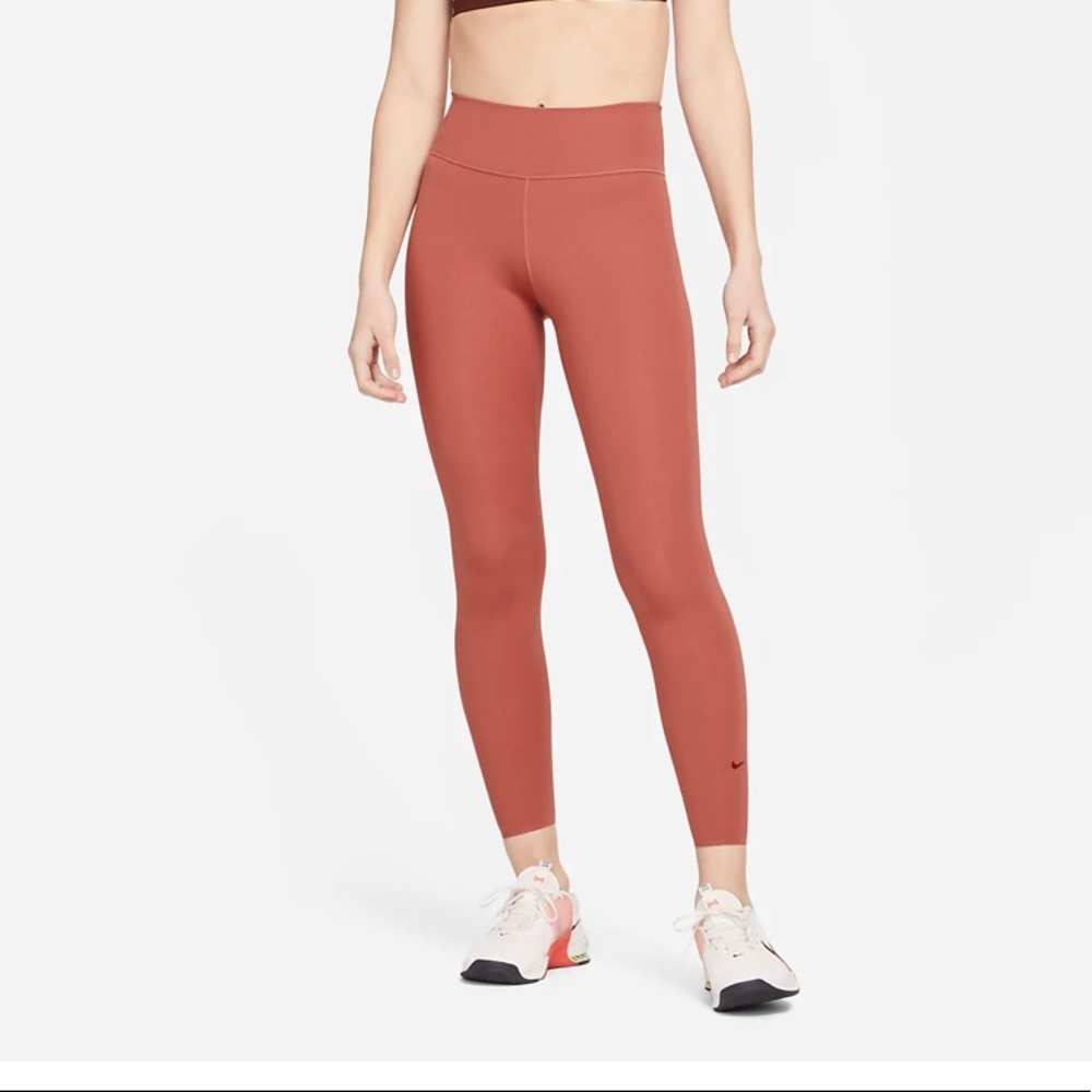 Nike One Lux mid-rise 7/8 legging